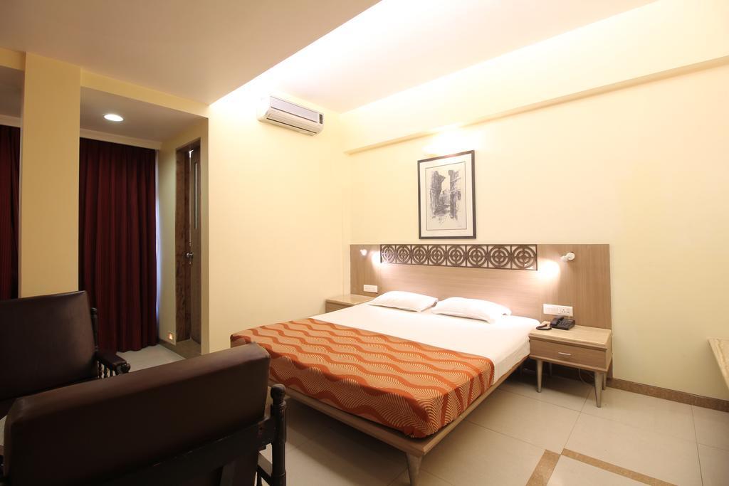 Hotel Samrat Мумбай Стая снимка