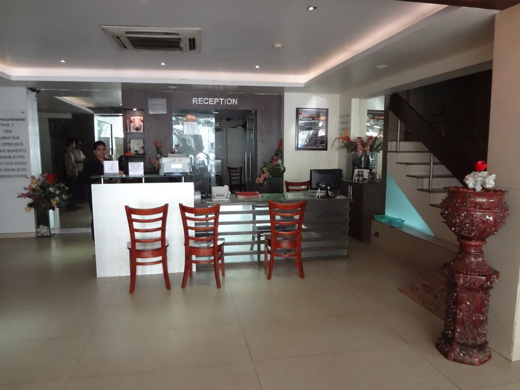 Hotel Samrat Мумбай Екстериор снимка