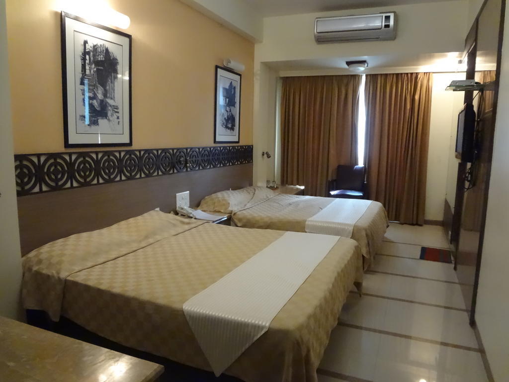 Hotel Samrat Мумбай Стая снимка