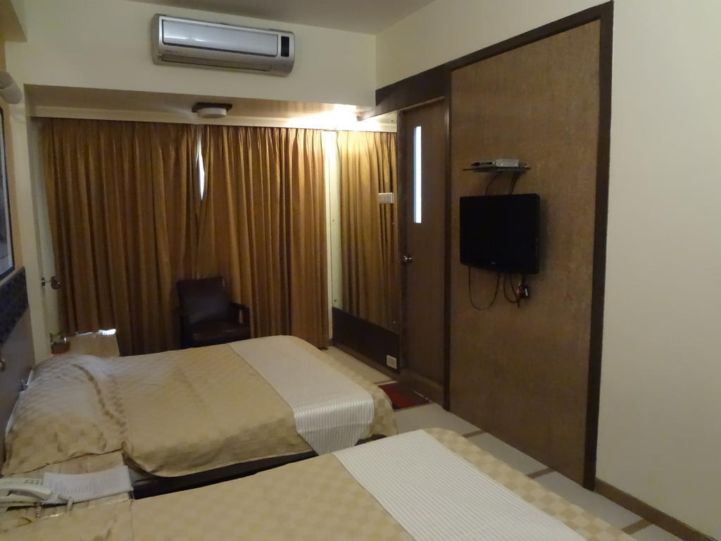 Hotel Samrat Мумбай Стая снимка